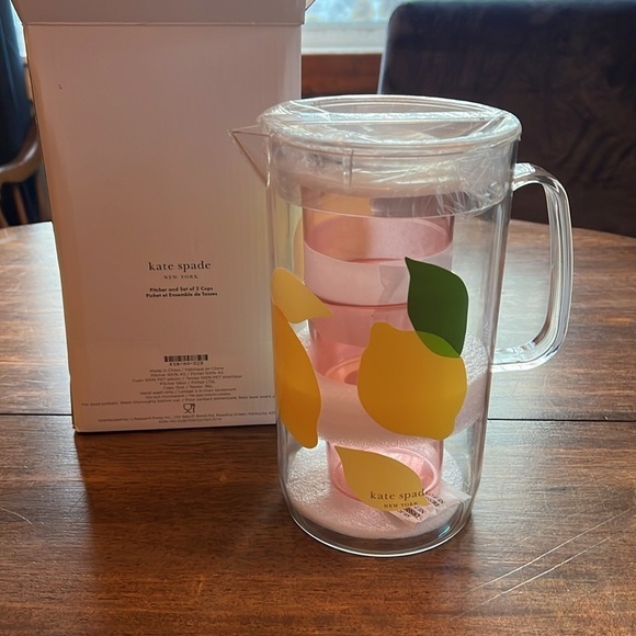 Kate Spade NWT Lemon Pitcher 58oz and Stackable 12 oz Tumblers Set - Picture 1 of 7